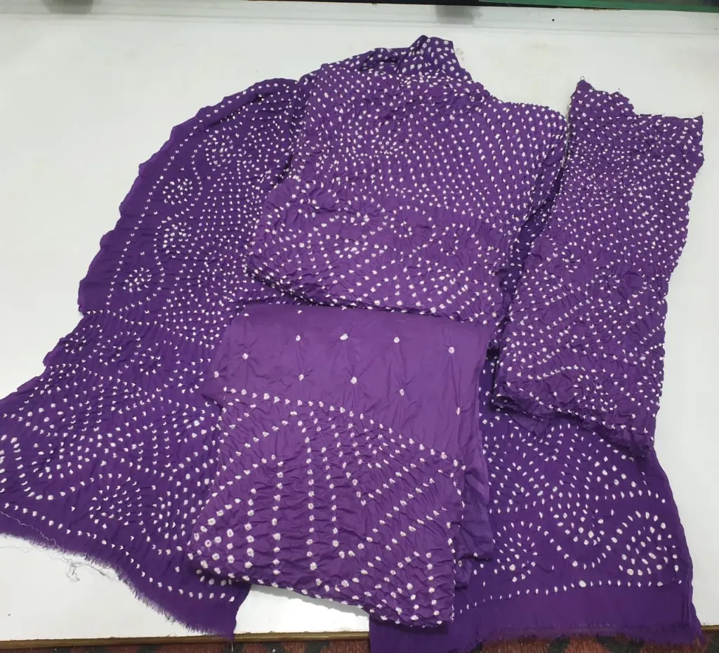 New design chunri 4piece shirt sleeves trouser cotton lawn fabric  Dupatta pk karinkal shafoon fabric chunri